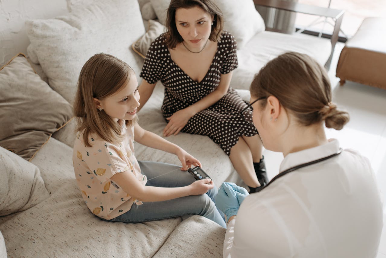 5 Key Benefits of Scheduling Your Child’s Care with an Online Pediatric Appointment
