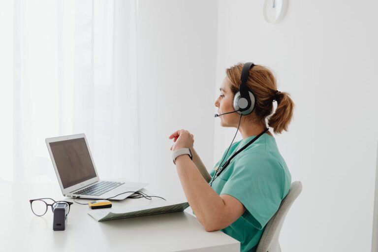 5 Key Benefits of Scheduling Your Child’s Care with an Online Pediatric Appointment