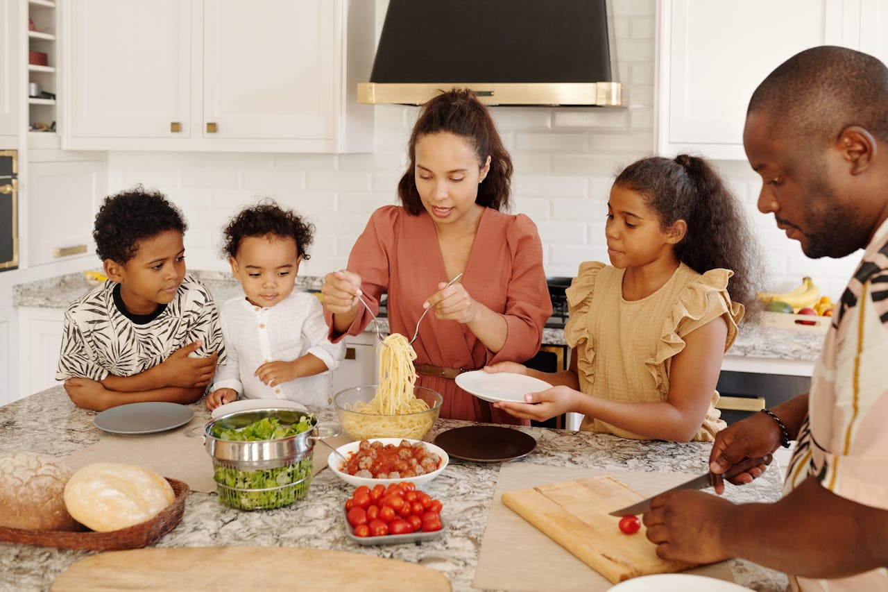 Healthy Holiday Eating Kids Strategies Ahead of the Busy Season